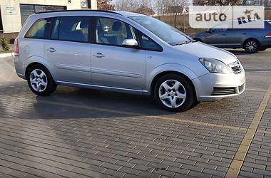 Минивэн Opel Zafira 2007 в Луцке