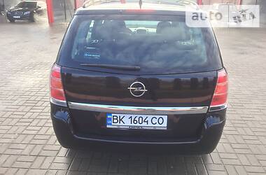 Мінівен Opel Zafira 2007 в Дубні