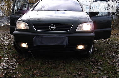 Мінівен Opel Zafira 2001 в Полонному