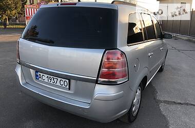 Минивэн Opel Zafira 2006 в Владимир-Волынском