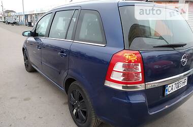 Універсал Opel Zafira 2008 в 