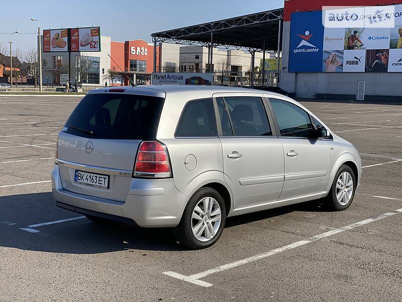 Мінівен Opel Zafira 2008 в Рівному