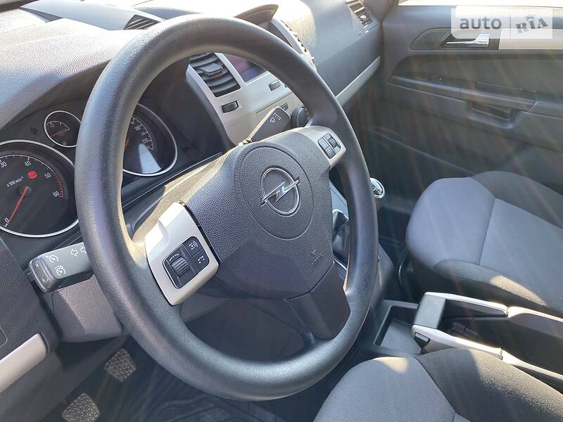 Мінівен Opel Zafira 2008 в Рівному