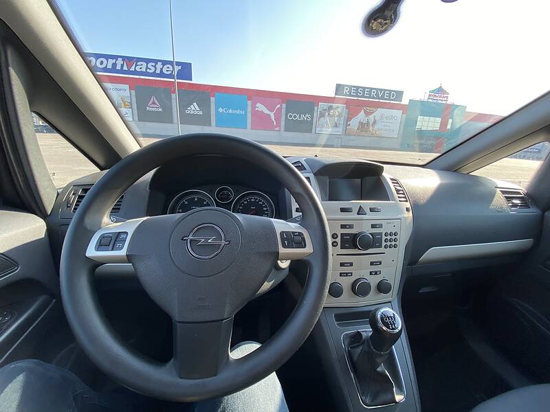 Мінівен Opel Zafira 2008 в Рівному