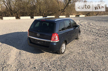 Минивэн Opel Zafira 2011 в Житомире