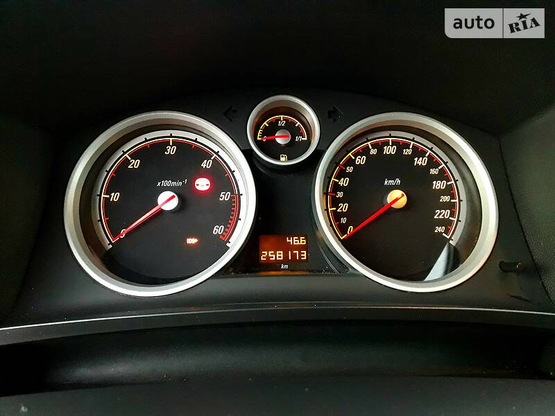 Мінівен Opel Zafira 2006 в Звягелі