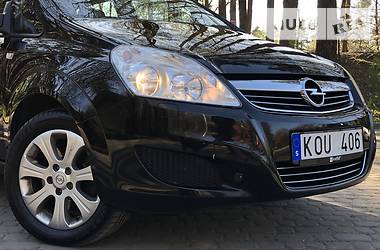 Мінівен Opel Zafira 2010 в 