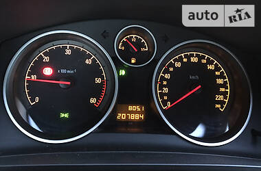 Мінівен Opel Zafira 2010 в 