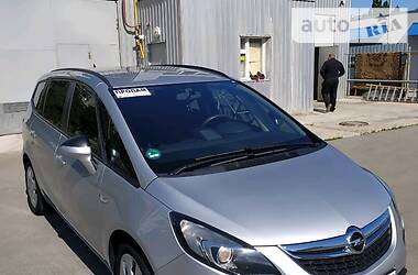 Универсал Opel Zafira 2015 в Каменец-Подольском