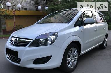 Универсал Opel Zafira 2013 в Виннице