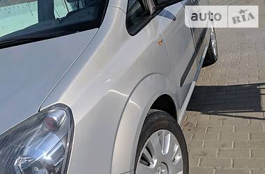 Мінівен Opel Zafira 2009 в 
