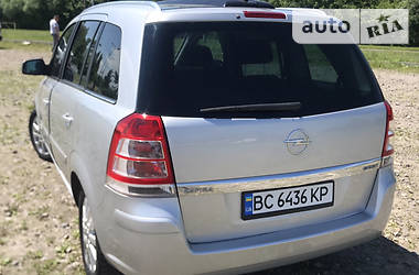 Універсал Opel Zafira 2009 в 