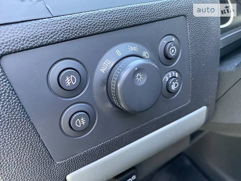 Мінівен Opel Zafira 2010 в Луцьку