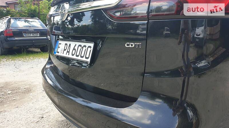 Універсал Opel Zafira 2014 в Івано-Франківську