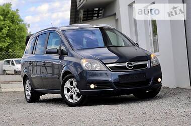 Минивэн Opel Zafira 2007 в Дрогобыче