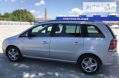 Универсал Opel Zafira 2006 в Тернополе