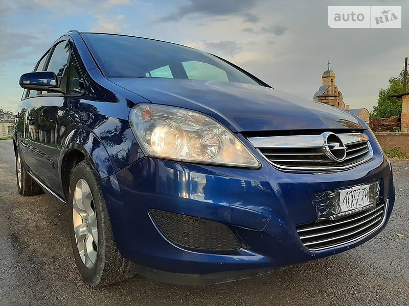 Мінівен Opel Zafira 2008 в Тернополі