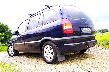 Внедорожник / Кроссовер Opel Zafira 1999 в Дрогобыче