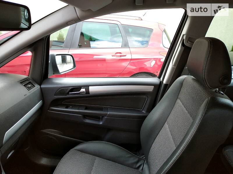 Універсал Opel Zafira 2010 в Стрию фото 24 Універсал Opel Zafira 2010 в Стрию