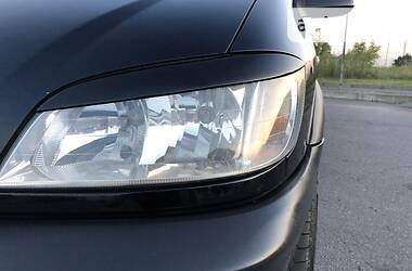 Мінівен Opel Zafira 2002 в 
