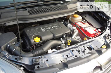 Універсал Opel Zafira 2008 в 