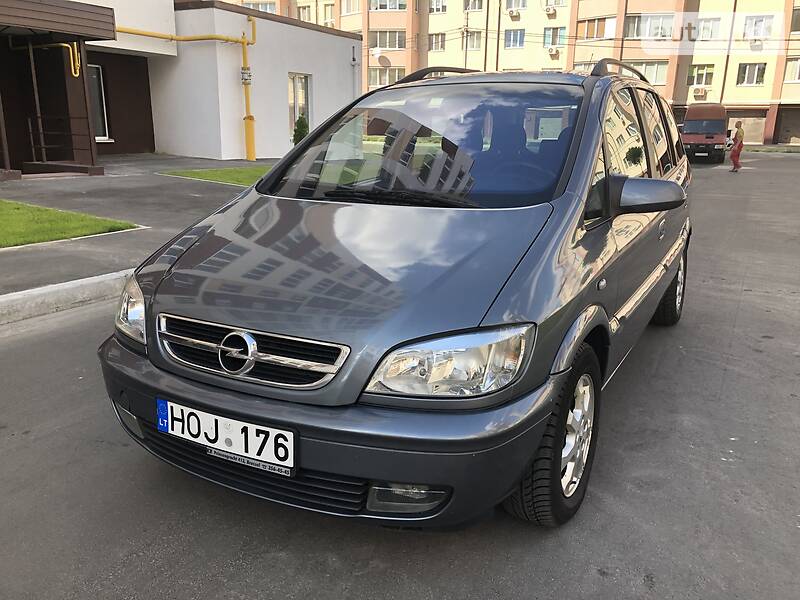 Минивэн Opel Zafira 2005 в Киеве