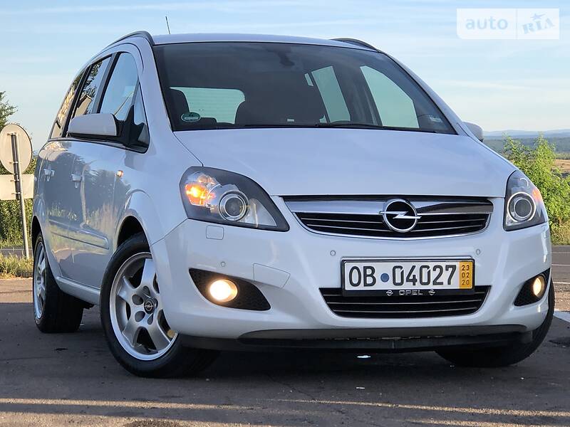 Мінівен Opel Zafira 2009 в Дрогобичі