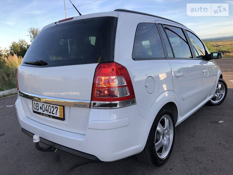 Мінівен Opel Zafira 2009 в Дрогобичі