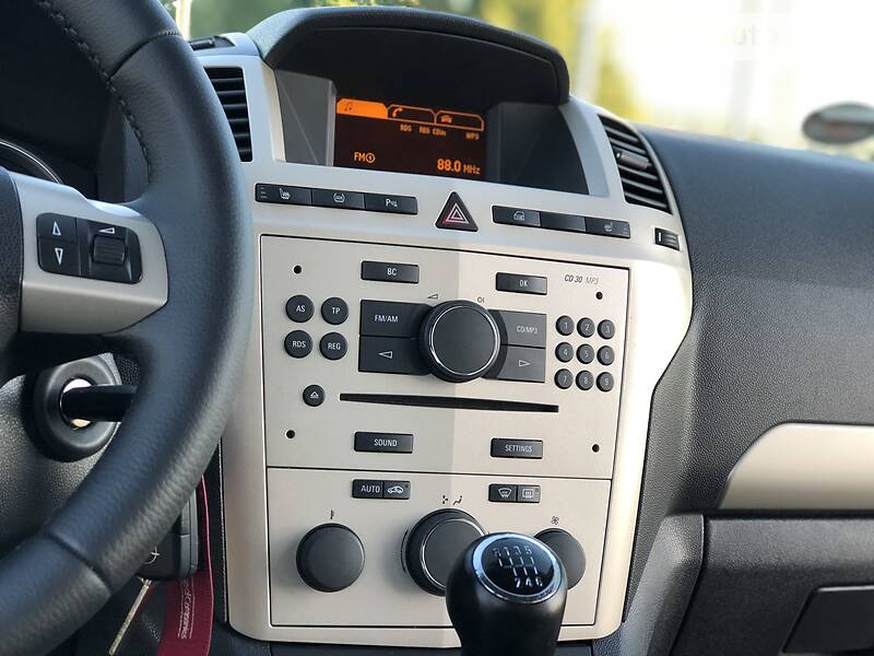 Мінівен Opel Zafira 2009 в Дрогобичі