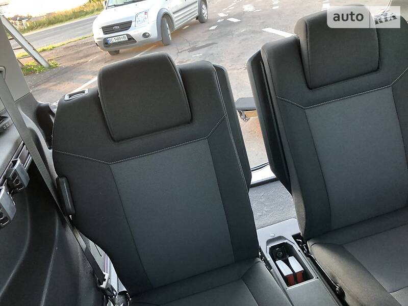 Мінівен Opel Zafira 2009 в Дрогобичі