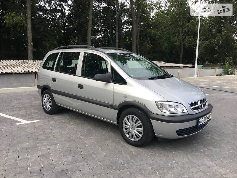 Універсал Opel Zafira 2003 в Вінниці