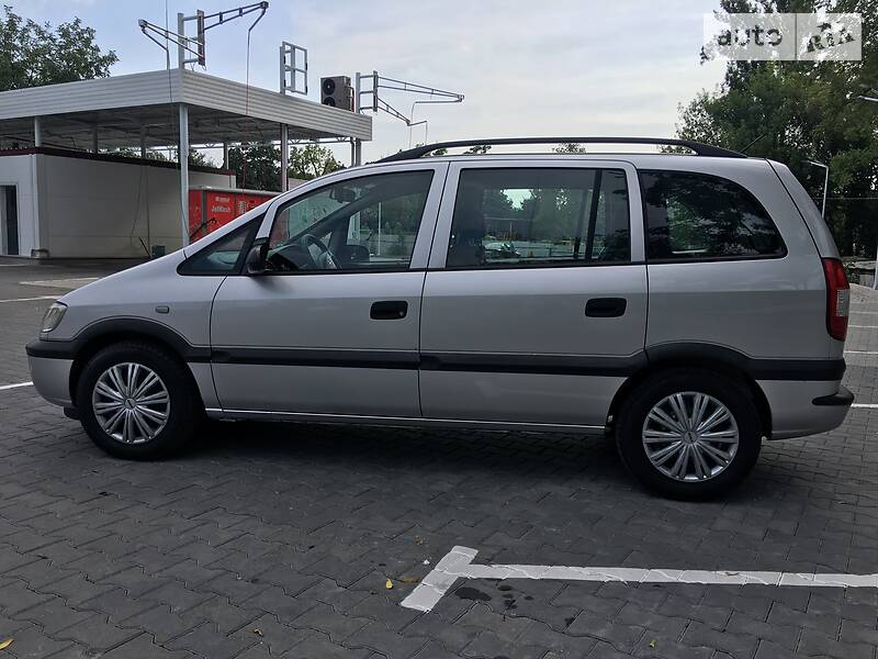 Універсал Opel Zafira 2003 в Вінниці