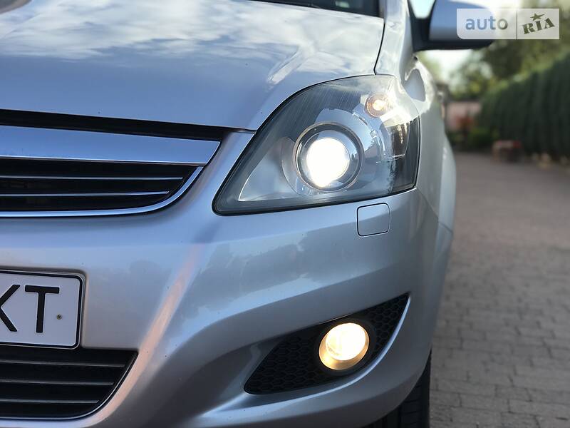 Універсал Opel Zafira 2009 в Стрию фото 17 Універсал Opel Zafira 2009 в Стрию