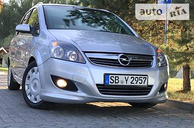 Мінівен Opel Zafira 2009 в Дрогобичі