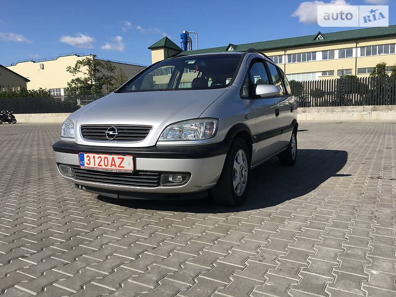 Минивэн Opel Zafira 2003 в Луцке