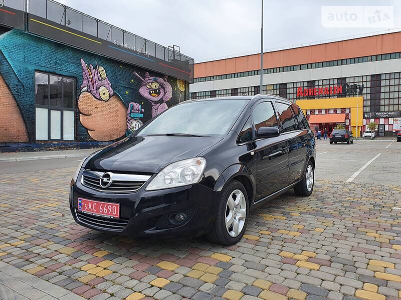 Мінівен Opel Zafira 2008 в Луцьку