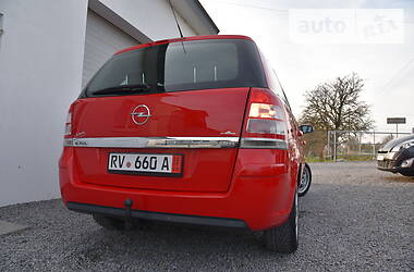 Минивэн Opel Zafira 2009 в Дрогобыче