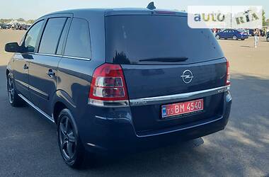 Мінівен Opel Zafira 2010 в 