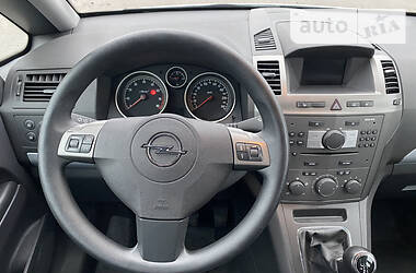 Минивэн Opel Zafira 2007 в Радивилове