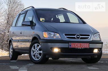 Минивэн Opel Zafira 2004 в Дрогобыче