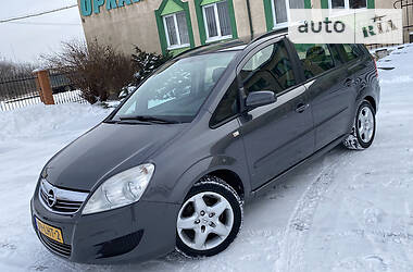 Универсал Opel Zafira 2008 в Стрые