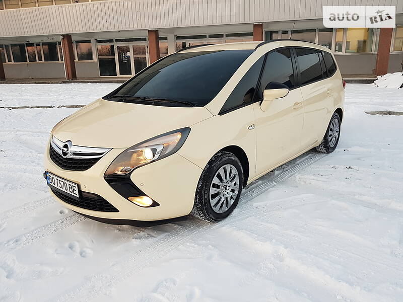 Минивэн Opel Zafira 2012 в Хмельницком