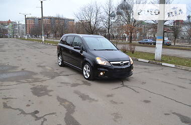 Минивэн Opel Zafira 2009 в Калуше