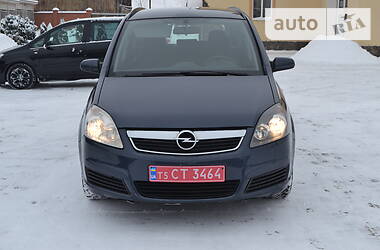 Минивэн Opel Zafira 2008 в Луцке