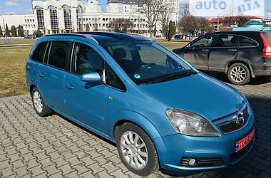 Минивэн Opel Zafira 2006 в Луцке