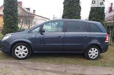 Минивэн Opel Zafira 2011 в Ровно