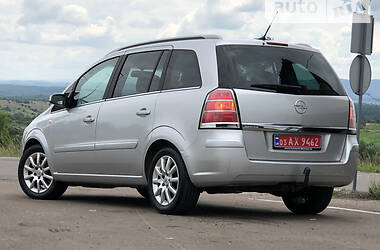 Минивэн Opel Zafira 2006 в Дрогобыче