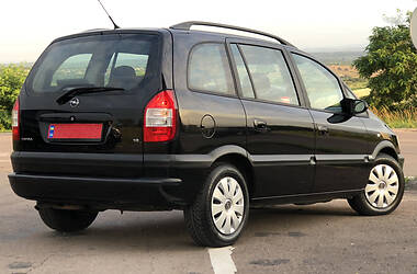 Минивэн Opel Zafira 2004 в Дрогобыче