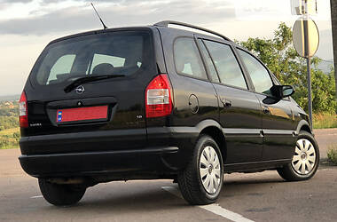 Минивэн Opel Zafira 2004 в Дрогобыче