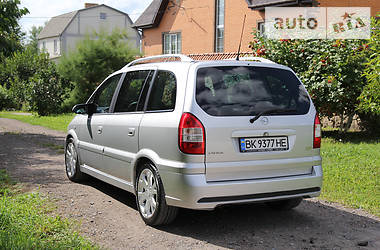 Мінівен Opel Zafira 2005 в Рівному